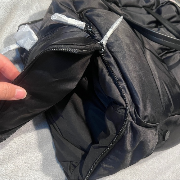 NWT *RARE* MZ WALLACE MEDIUM BOWERY TRAVELER in original packaging! - Picture 7 of 15